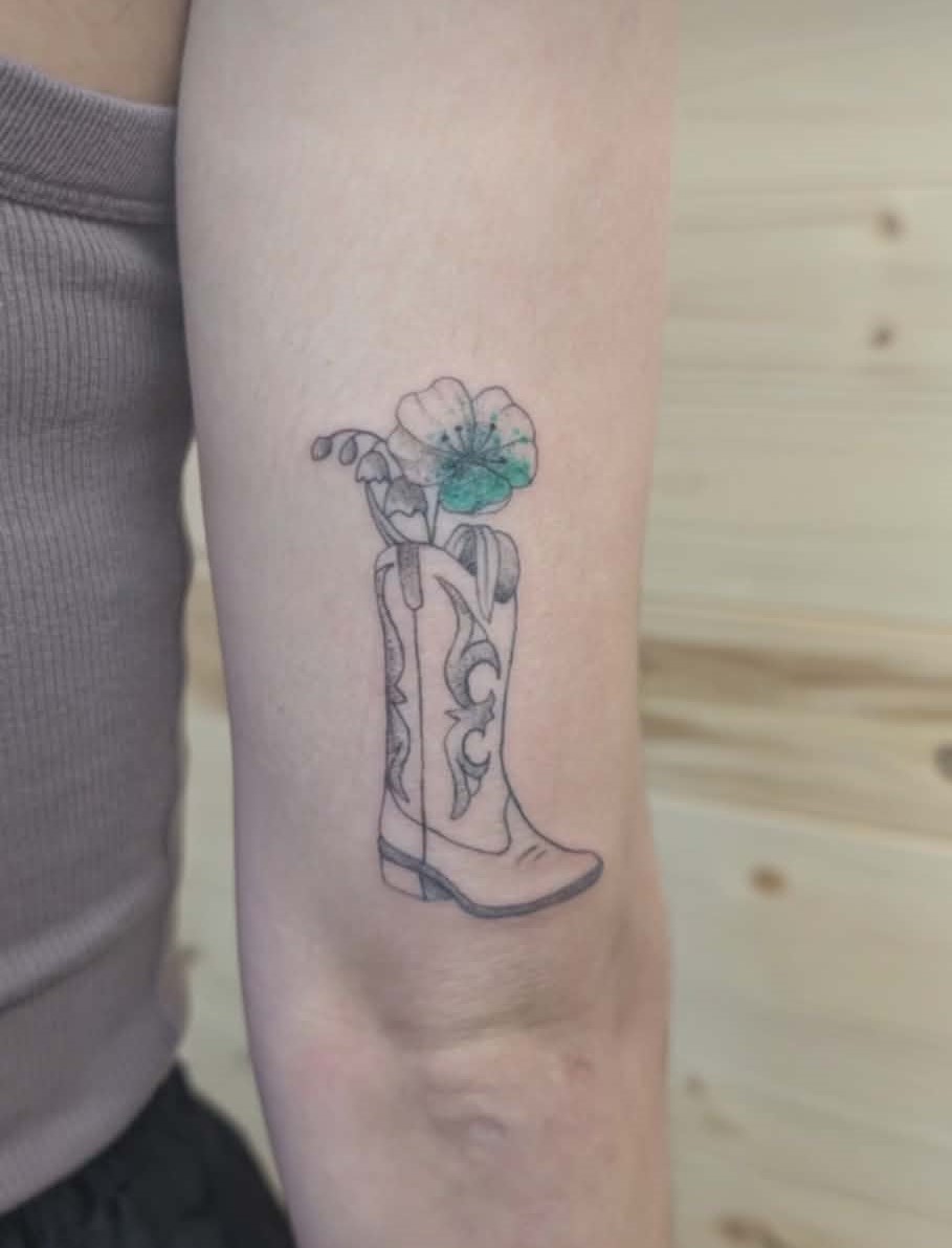 Tatouage black and grey couleur